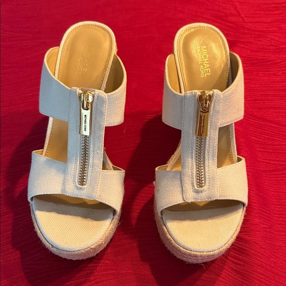 Michael Kors Beige Wedge Sandals with Gold zipper - Picture 1 of 5